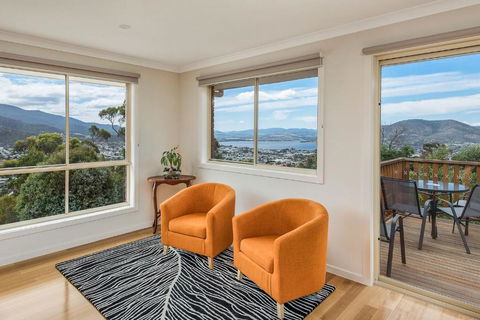 Mayhill Views Space And Style - Holiday Jervis Bay 2