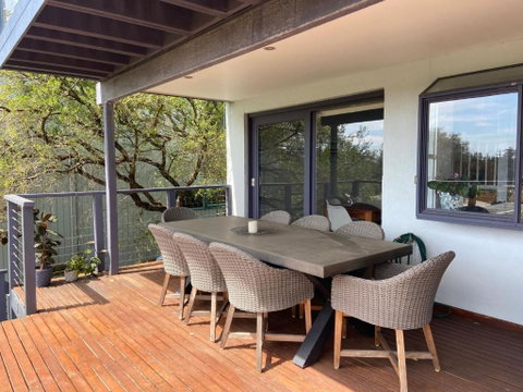 McCrae Treehouse - Holiday Jervis Bay 2