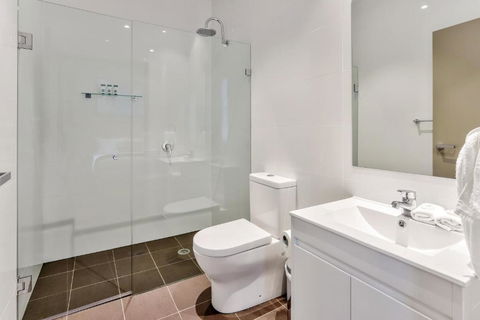 Meridian Hotel Hurstville - Holiday Jervis Bay 2