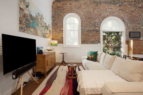 Mezzanine Magic, Bondi Junction - Holiday Jervis Bay 2