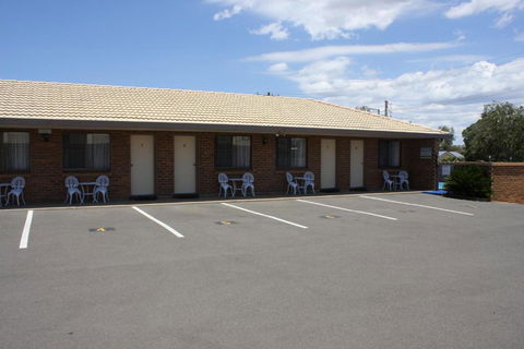 Mid Town Inn Narrabri - Holiday Jervis Bay 2
