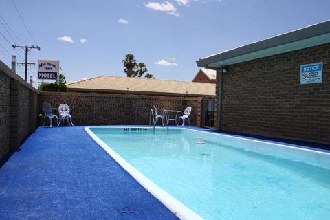 Mid Town Inn Narrabri - Holiday Jervis Bay 0