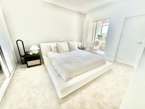 Modern 3BR Beachside Oasis - Holiday Jervis Bay 1