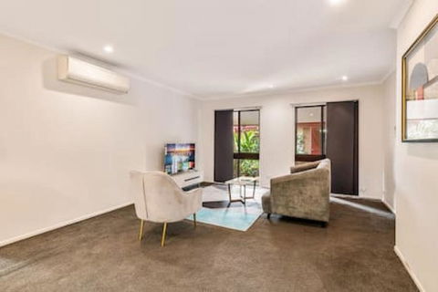 Modern Comfort Retreat 4Bed Cozy Haven W Pool - Holiday Jervis Bay 1