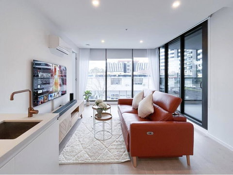 Modern Luxury 2B2B Sky Garden SmartTV - Holiday Jervis Bay 0