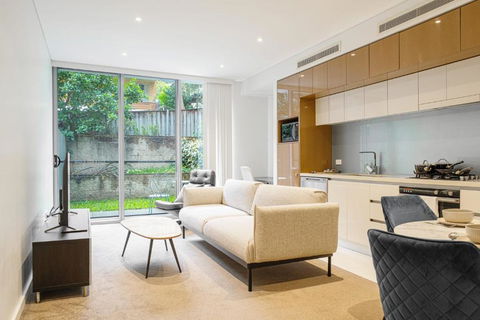 Modern Urban Retreat 1BR Apt Near Chatswood - Holiday Jervis Bay 0