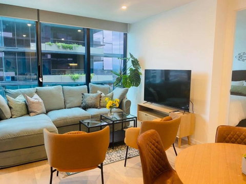 Moody Moon Apartment @ Sky Garden - Glen Waverley - Holiday Jervis Bay 2