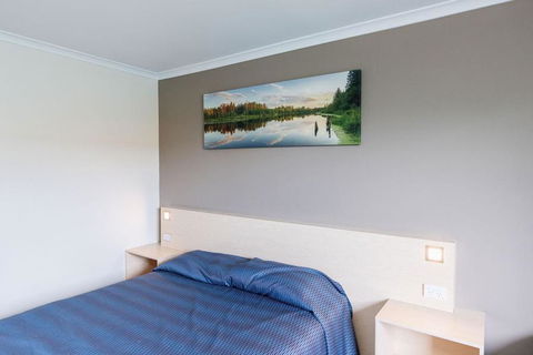 Morayfield Tavern - Holiday Jervis Bay 2