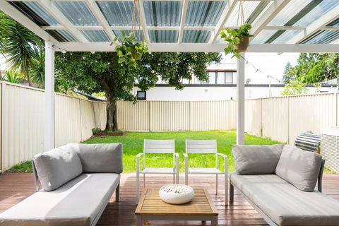 NEW Furnish, 3 Min SYD Airport, 1 Min Walk Beach - Holiday Jervis Bay 0