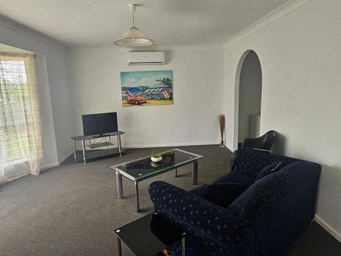 Newly Renovated & Tranquil Surrounds - Holiday Jervis Bay 2