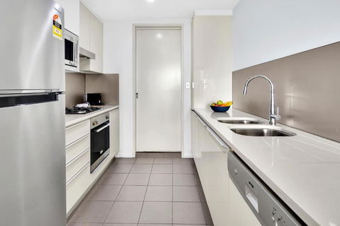 North Sydney Large Two Bedroom MIL2302 - Holiday Jervis Bay 3
