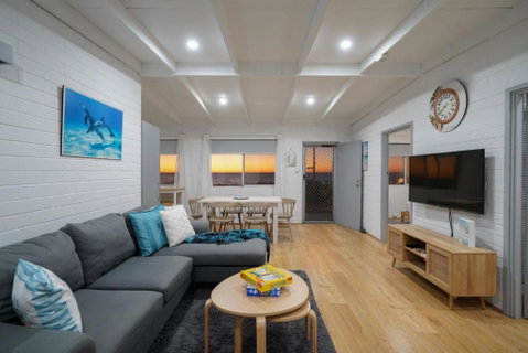 OCEA84 - Quinns Beach Shack: Ocean Views - Holiday Jervis Bay 3
