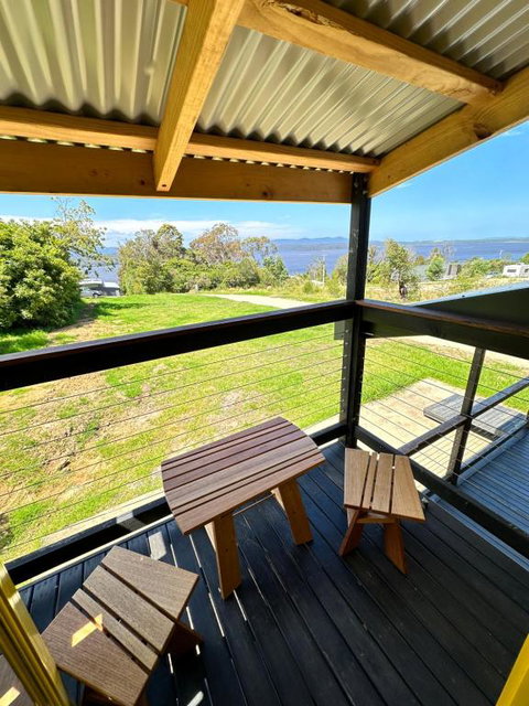 Ocean Breeze Tiny House - Ocean And Lake View - Holiday Jervis Bay 2