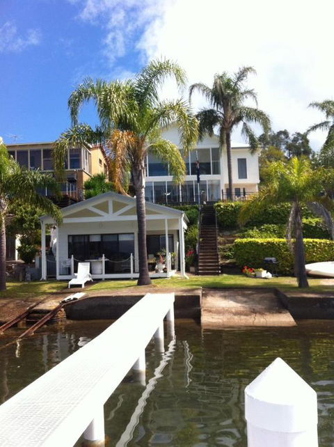 Overnight Reflections B&B - Holiday Jervis Bay 0