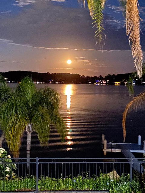 Overnight Reflections B&B - Holiday Jervis Bay 1