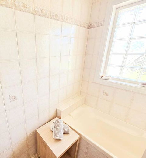 Panayil BeachHouse ! Stunning Ocean Views! - Holiday Jervis Bay 2