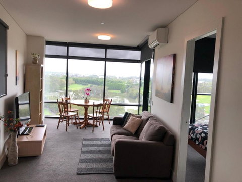 Parkview Modern Apartment W Parking @ Olympic Park - Holiday Jervis Bay 1