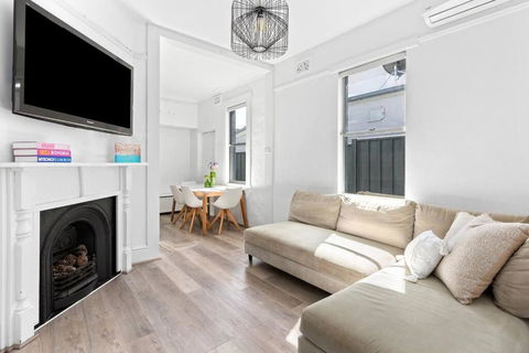 Peaceful 2 Bedroom With Private Backyard And BBQ - Holiday Jervis Bay 2