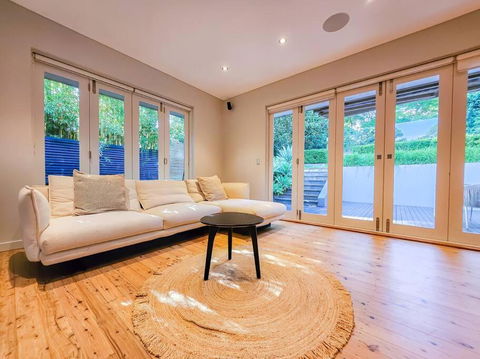 Peaceful 4-Bedroom Family Retreat In Lane Cove - Holiday Jervis Bay 0