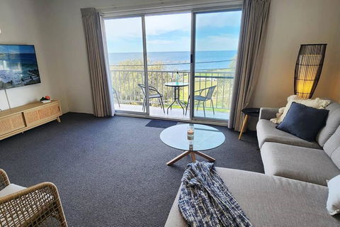 Penthouse Apartment Ocean Views - Holiday Jervis Bay 1