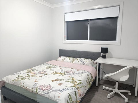 Peaceful Room In Modern And Spacious Baulkham Hills Home - BH2 - Holiday Jervis Bay 0