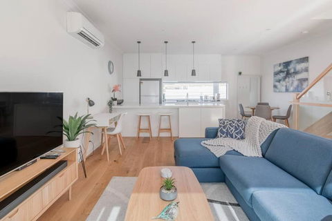 Perfect Port Melbourne Townhouse - Holiday Jervis Bay 3