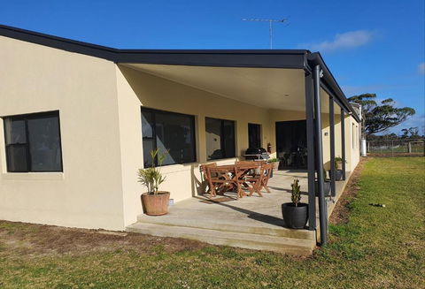 Pleasant Hill BnB - Holiday Jervis Bay 0