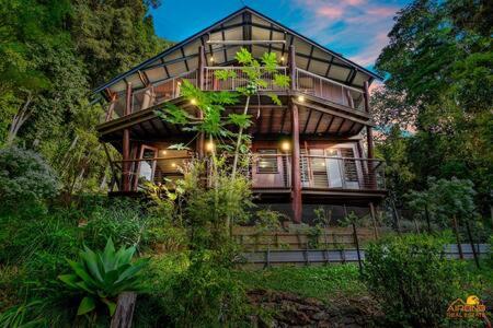 Pole Home In Paradise @ Kuranda - Holiday Jervis Bay 0