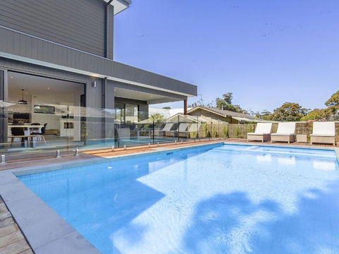 Pool And Spa - 300m Walk To Beach - Holiday Jervis Bay 0