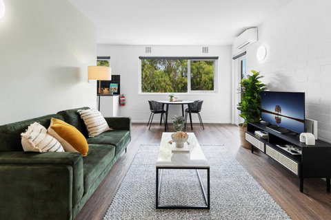 Pristine 1-Bed Unit Moments From Royal Park - Holiday Jervis Bay 0