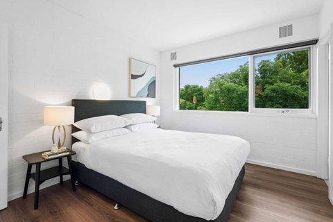 Pristine 1-Bed Unit Moments From Royal Park - Holiday Jervis Bay 3