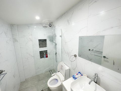 Private, Local Living Studio In Mascot, Airport - Holiday Jervis Bay 1