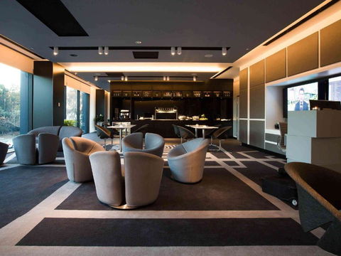 Pullman Sydney Airport - Holiday Jervis Bay 2