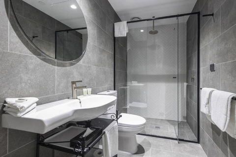 Q Squared Serviced Apartments - Holiday Jervis Bay 3