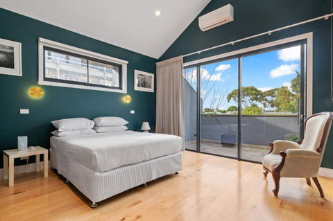 Quaint 4-Bed With Backyard 5-Min To The Beach - Holiday Jervis Bay 1