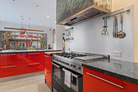 Quaint 4-Bed With Backyard 5-Min To The Beach - Holiday Jervis Bay 2