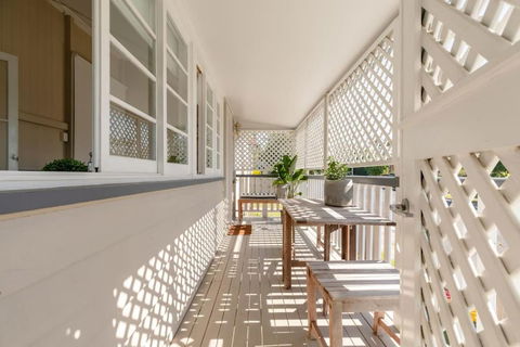 Quaint & Cosy 1 Bedroom Apartment In Queenslander. - Holiday Jervis Bay 0