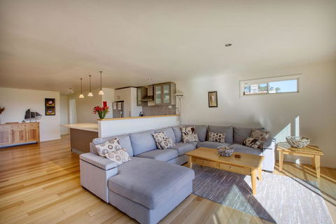 Quarterdeck Apartment - Holiday Jervis Bay 1