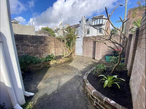 Rear Garden Suite - Holiday Jervis Bay 1