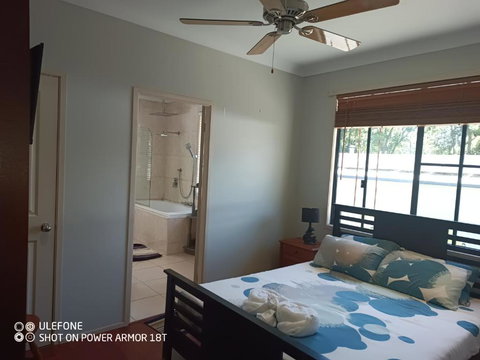 Quand0ng Valley Inn - The Hidden Waterfall Family Retreat - Holiday Jervis Bay 1