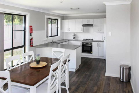 Quintet 1 157 - Holiday Jervis Bay 3