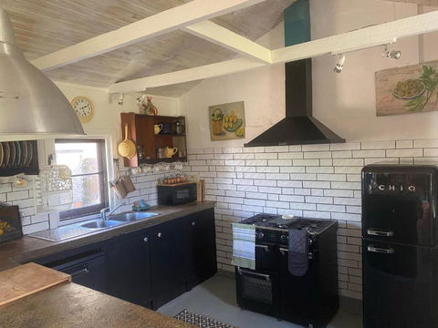 Private Country Escape With Valley Views - Holiday Jervis Bay 0