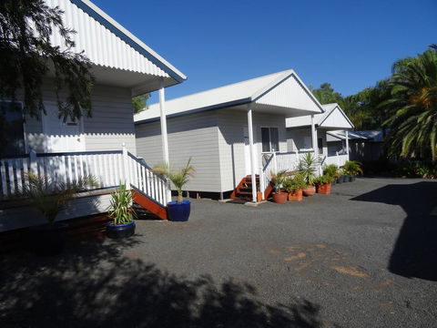 Augathella Palms Motel - Holiday Jervis Bay 0