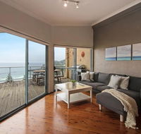 Avoca Heights House /// 4 BDR 2.5 BTH // Direct Ocean Views - Holiday Jervis Bay