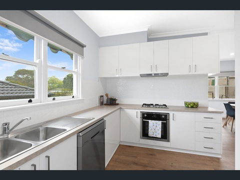 BALLARAT CLOSE 2 CBD + HOSPITAL+3BR HOME+NETFLIX + WiFi + Gift - Holiday Jervis Bay 3