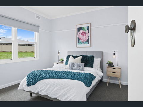 BALLARAT CLOSE 2 CBD + HOSPITAL+3BR HOME+NETFLIX + WiFi + Gift - Holiday Jervis Bay 1