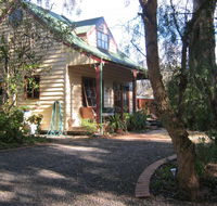 Ballarat cottages incorporating yarrowee cottage and Admirals cottage - Holiday Jervis Bay
