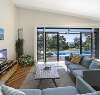 Barefoot Bungalow - Castaways Beach - Holiday Jervis Bay