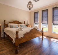 Barossa Family Holiday Home - Holiday Jervis Bay