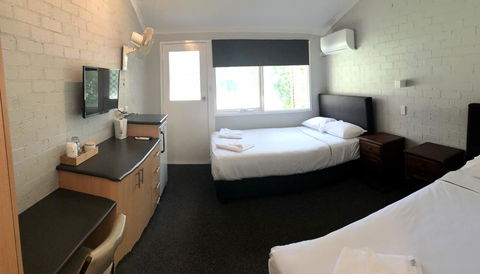 Bateau Bay Hotel - Holiday Jervis Bay 1